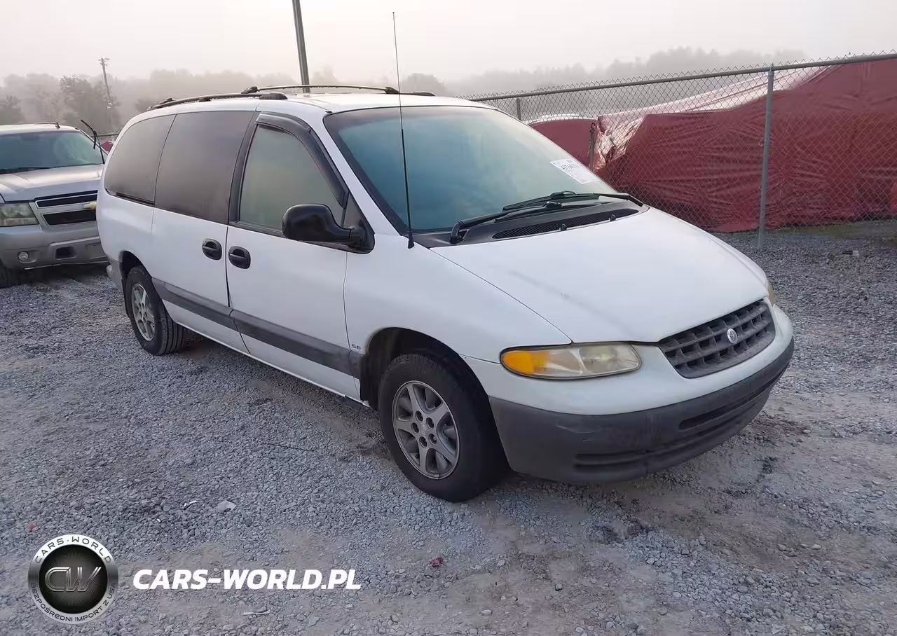 1996 Plymouth Grand Voyager Se