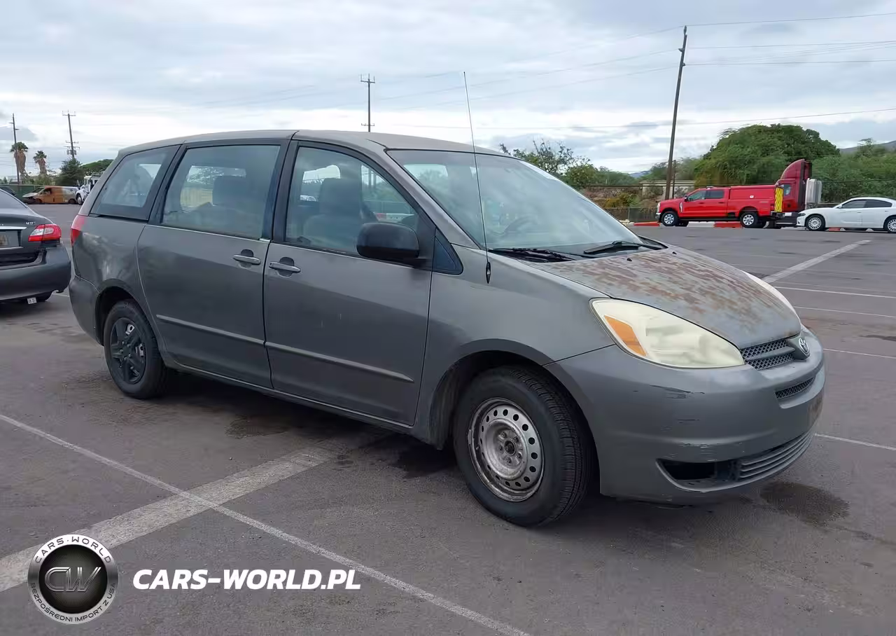 2004 Toyota Sienna Le