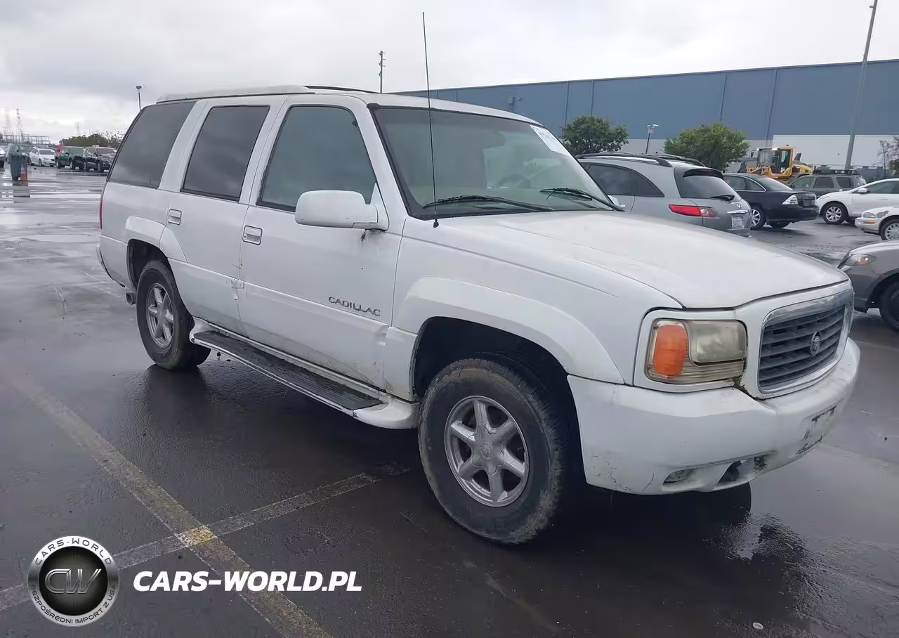 1999 Cadillac Escalade Standard