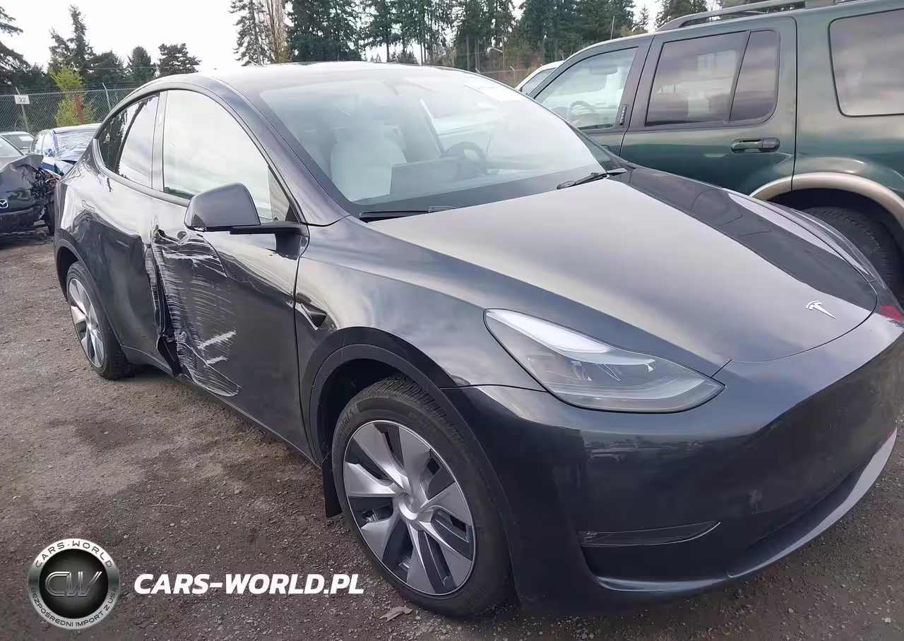 2024 Tesla Model Y Long Range Dual Motor All-Wheel Drive