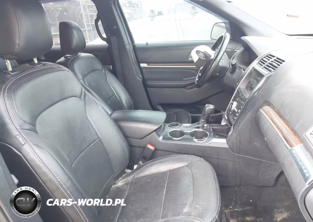 2019 Ford Explorer Limited VIN:1FM5K7F81KGA10807 - 5