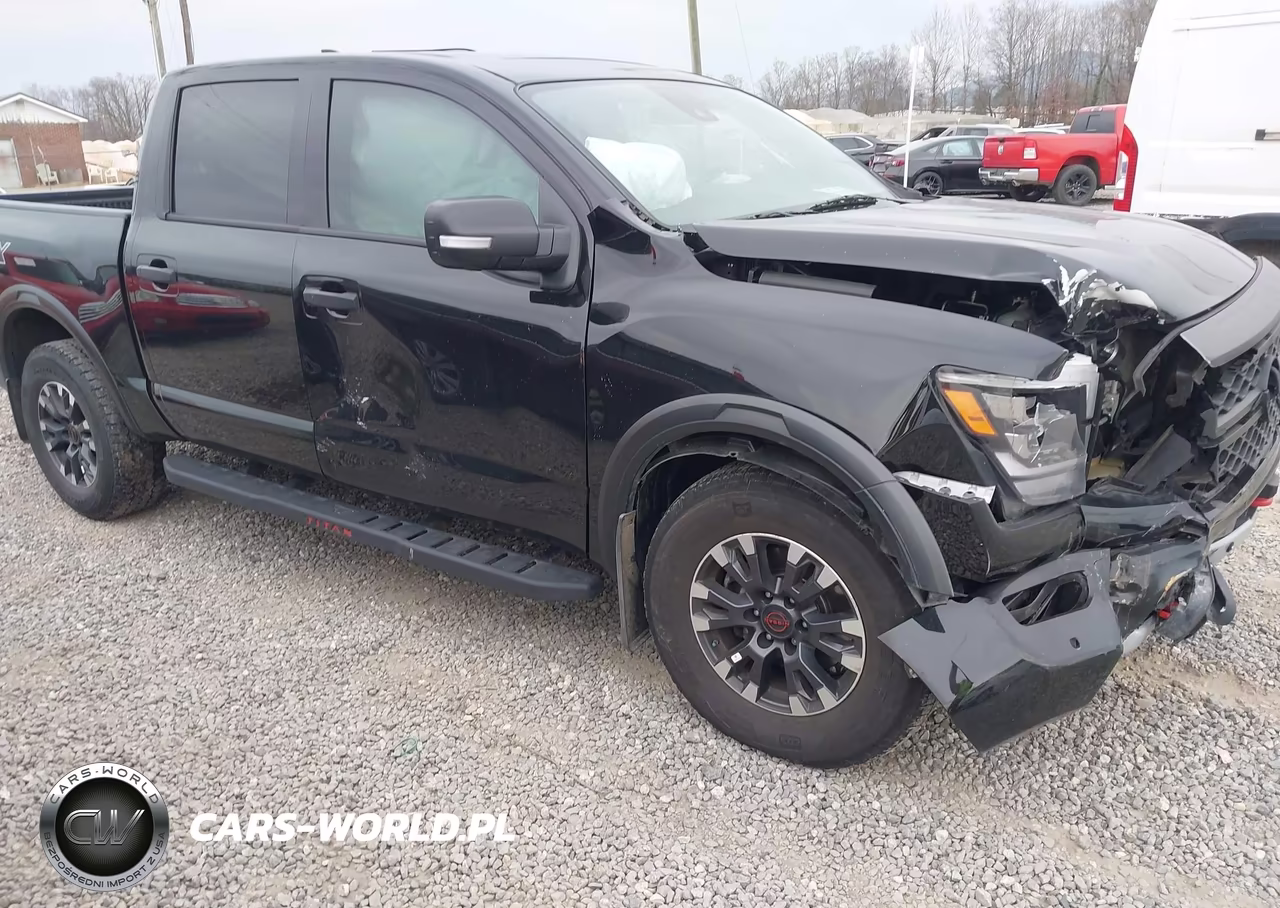 2024 Nissan Titan Pro-4X 4X4