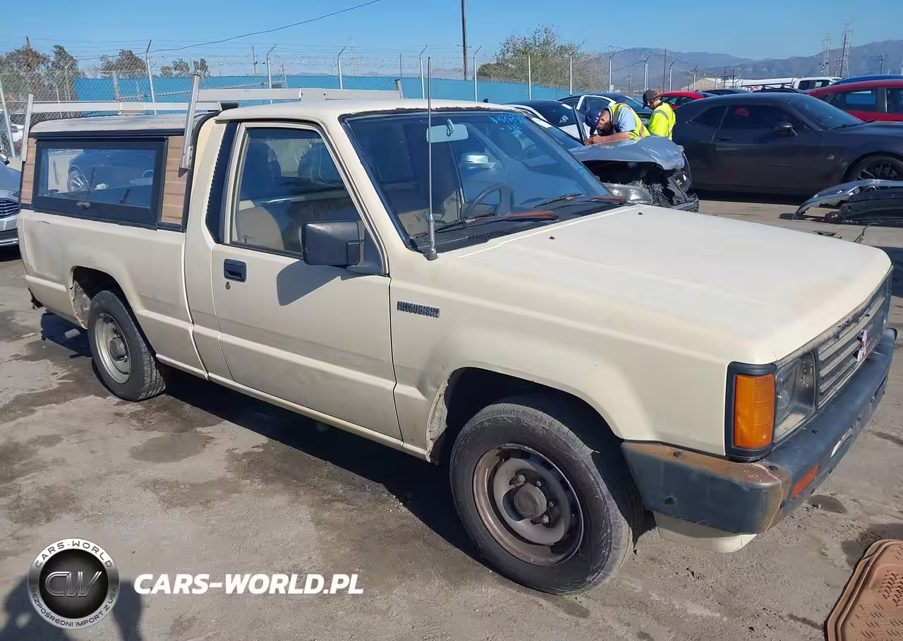1988 Mitsubishi Mighty Max - S