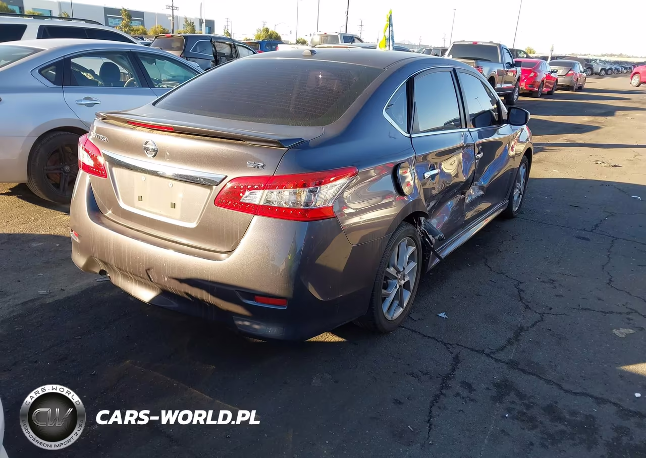 2015 Nissan Sentra Sr VIN:3N1AB7AP8FY362713 - 4