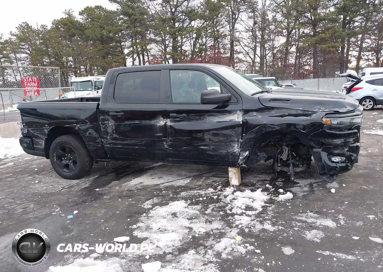 2025 Ram 1500 Tradesman 4X4 5'7 Box VIN:1C6RRFGG4SN678105 - 14