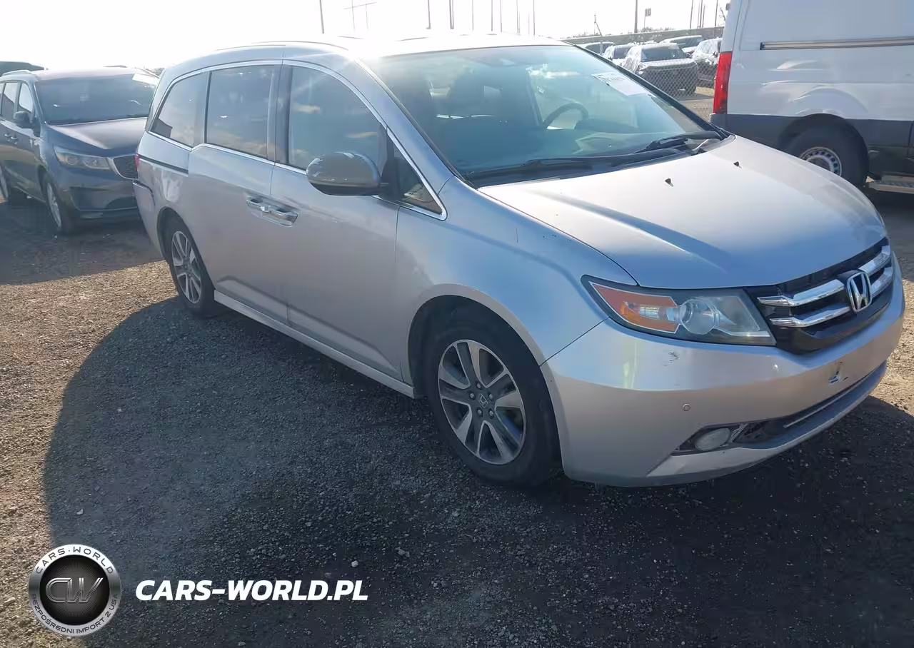 2014 Honda Odyssey Touring-Touring Elite