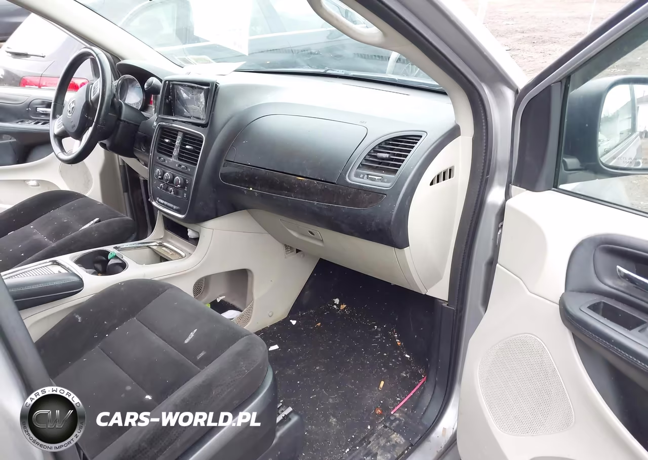 2016 Dodge Grand Caravan Sxt VIN:2C4RDGCG9GR309995 - 5