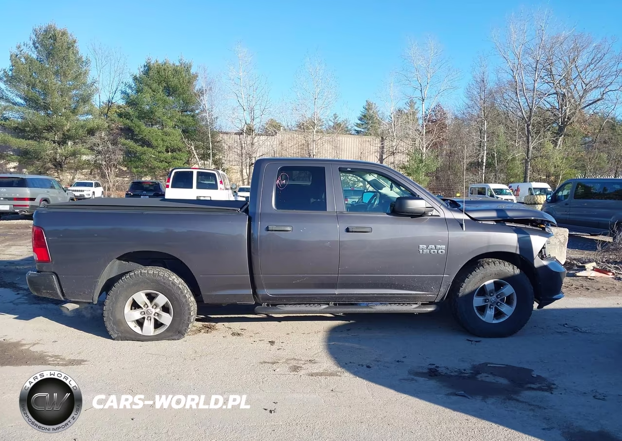 2017 Ram 1500 Express 4X4 6'4 Box VIN:1C6RR7FG3HS682177 - 13