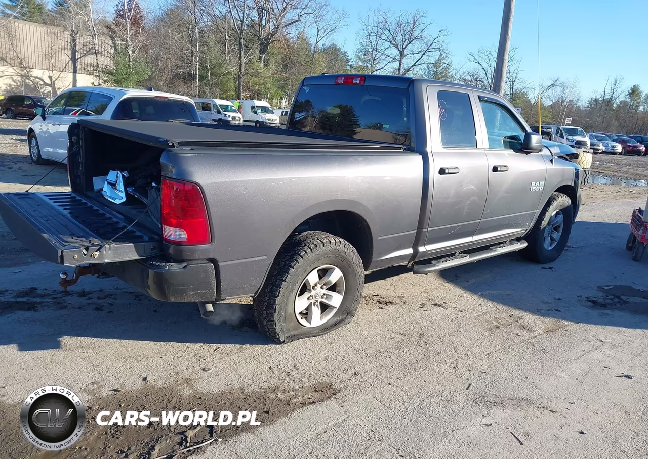 2017 Ram 1500 Express 4X4 6'4 Box VIN:1C6RR7FG3HS682177 - 4