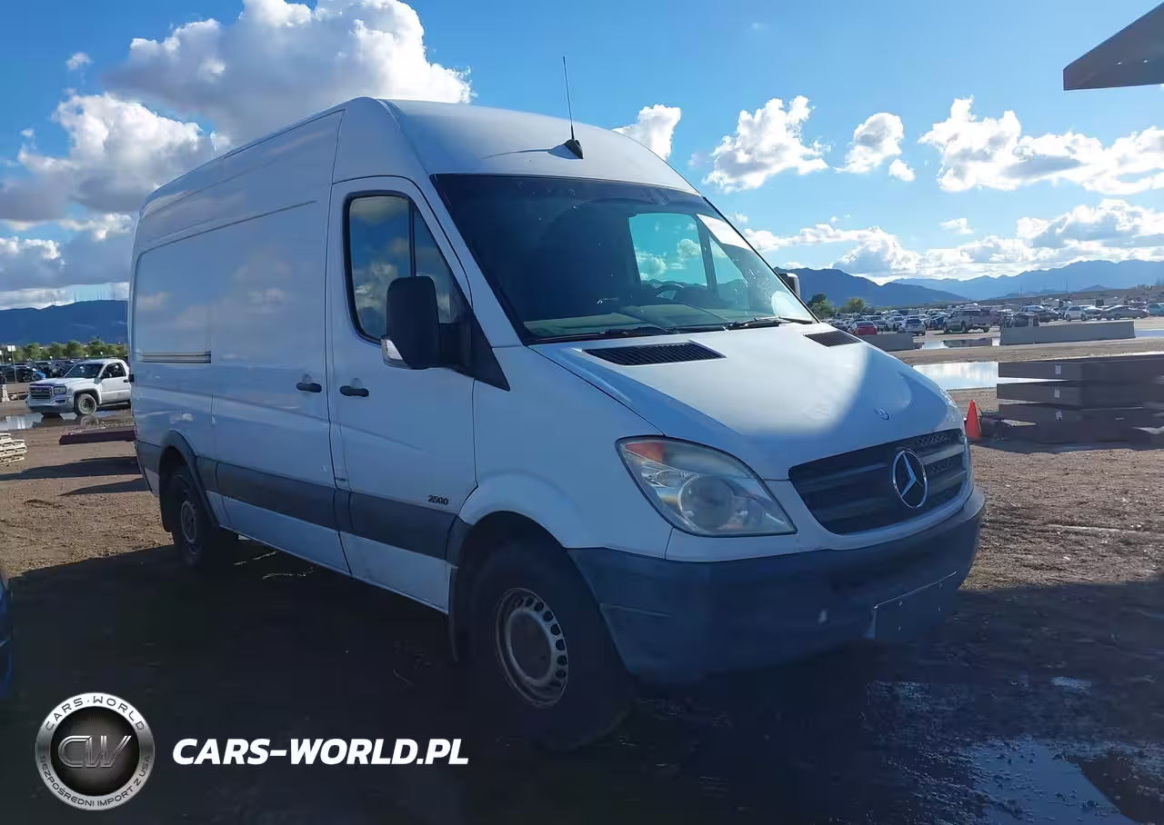 2013 Mercedes-Benz Sprinter 2500 Normal Roof