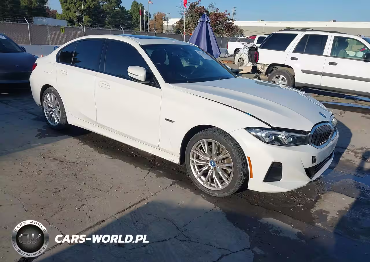 2023 BMW 3 Series 330E