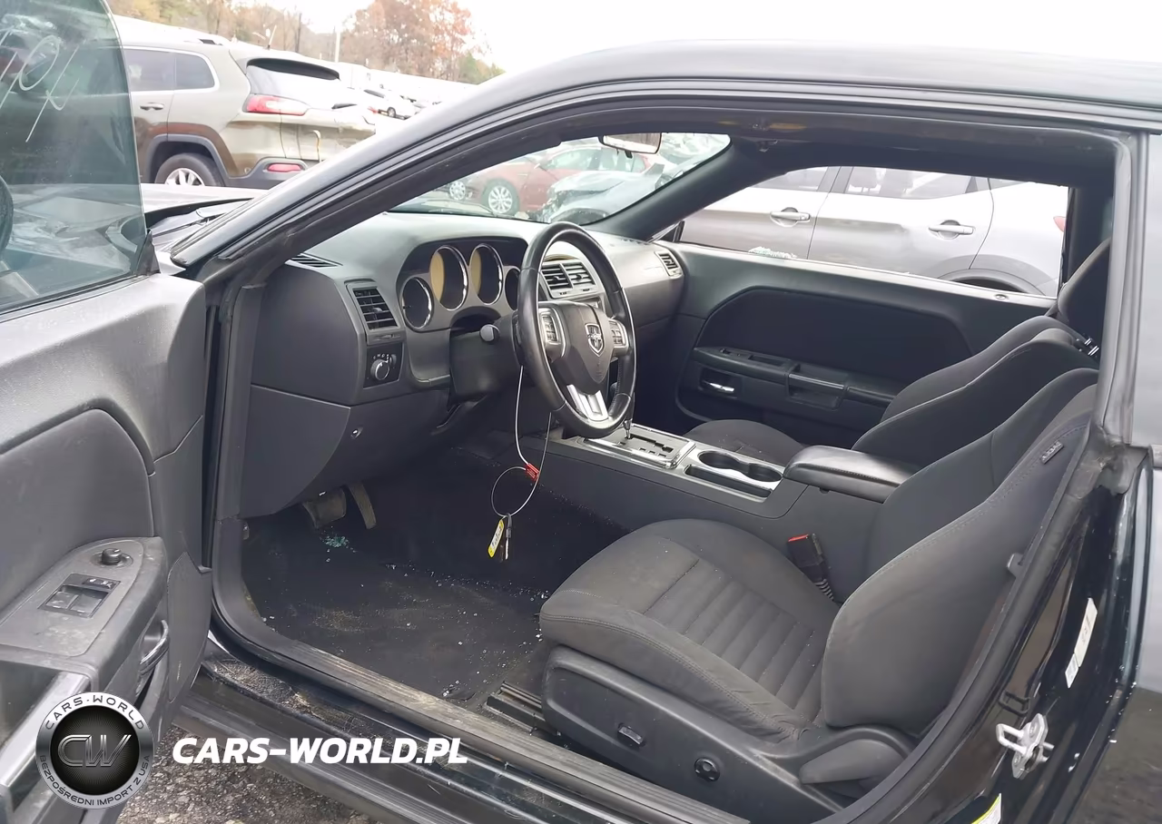 2013 Dodge Challenger Sxt VIN:2C3CDYAG6DH718749 - 5