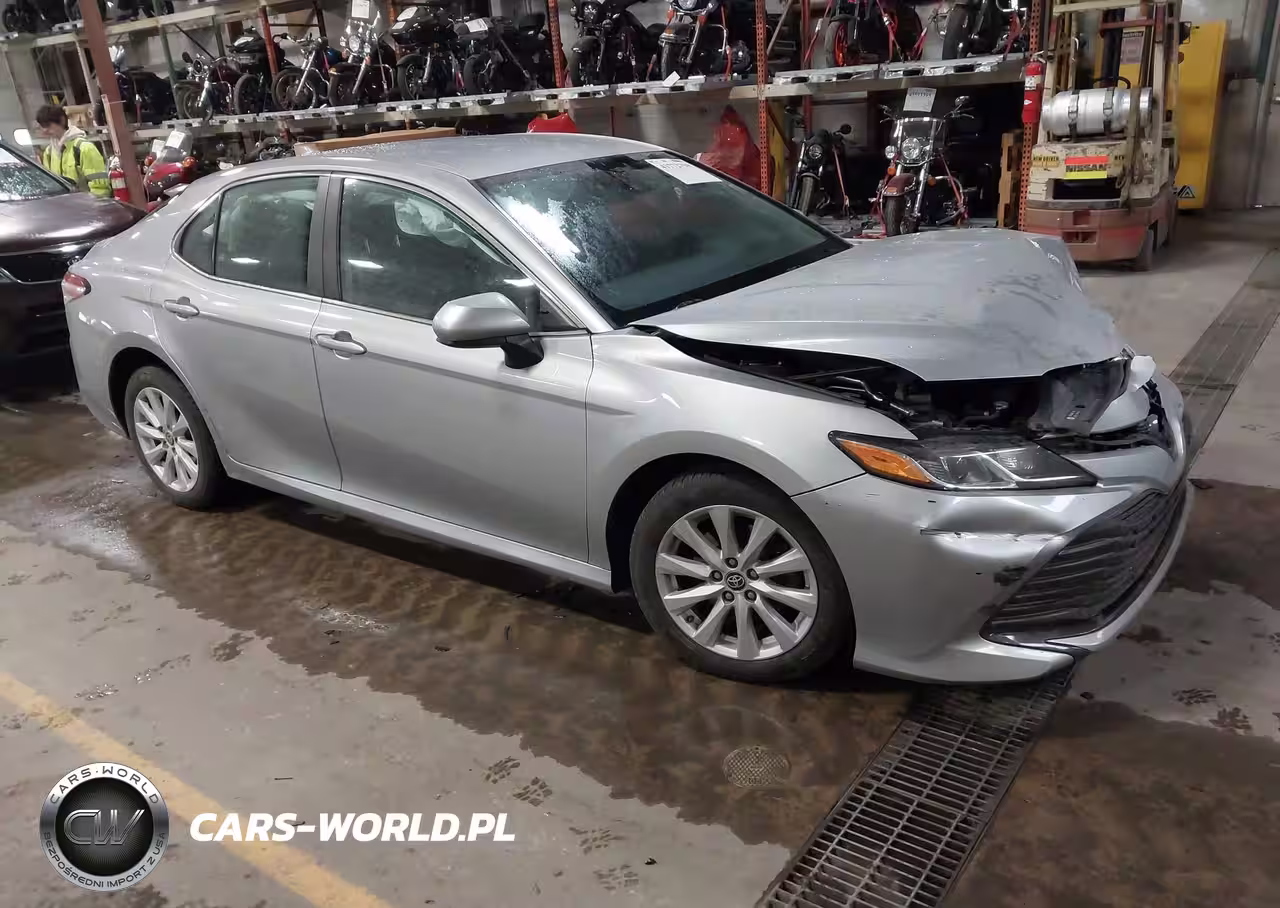 2020 Toyota Camry Le Awd
