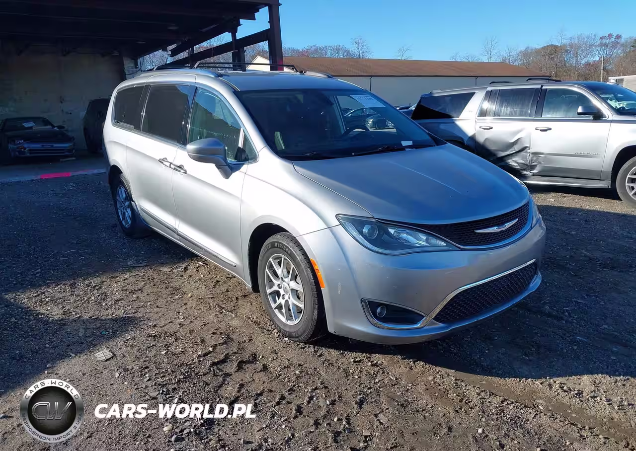 2020 Chrysler Pacifica Touring L
