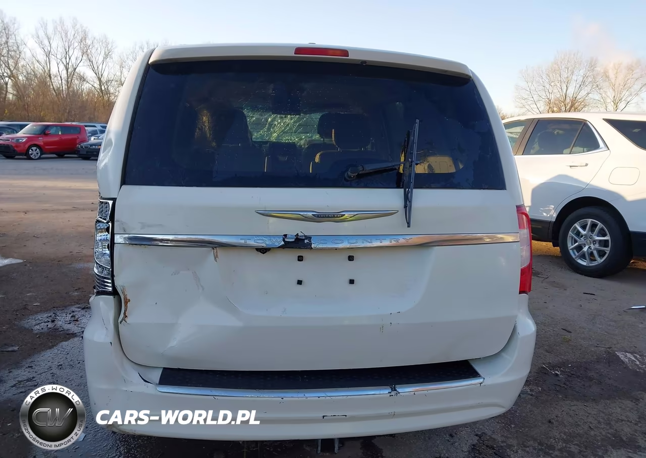 2012 Chrysler Town & Country Touring VIN:2C4RC1BG3CR369380 - 17