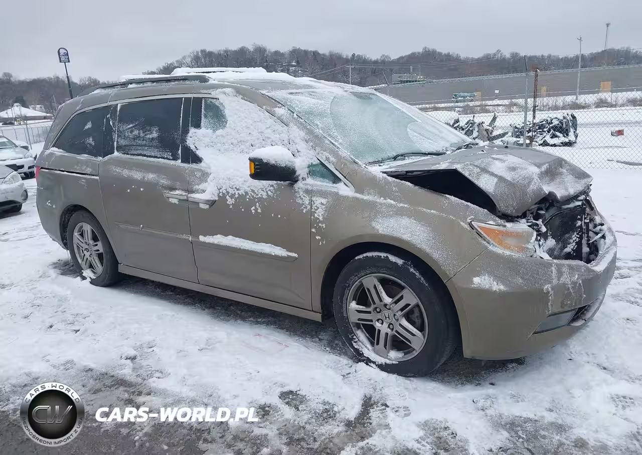 2013 Honda Odyssey Touring-Touring Elite
