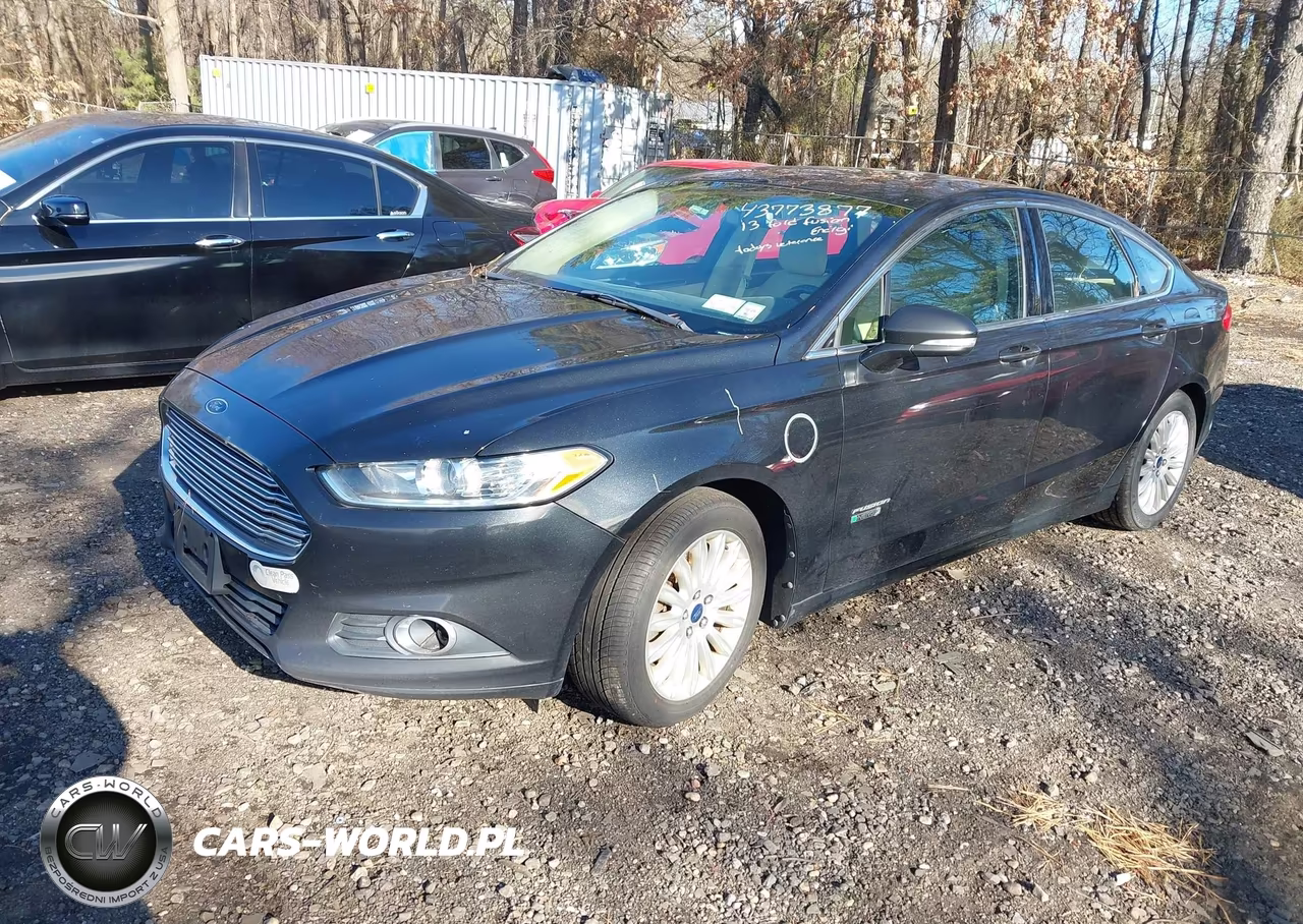 2013 Ford Fusion Energi Se Luxury VIN:3FA6P0PU1DR270638 - 2