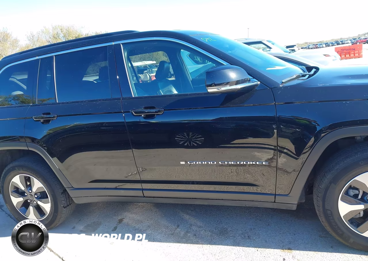 2024 Jeep Grand Cherokee 4Xe VIN:1C4RJYB62R8520607 - 13