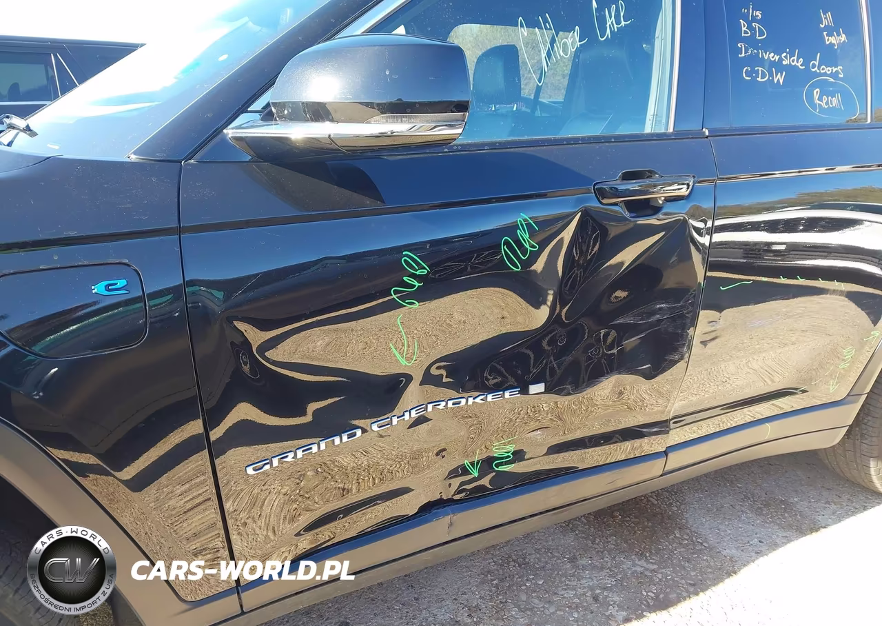 2024 Jeep Grand Cherokee 4Xe VIN:1C4RJYB62R8520607 - 6