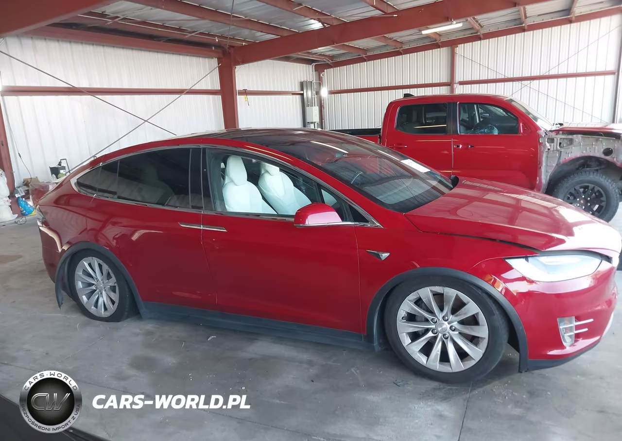 2017 Tesla Model X VIN:5YJXCBE23HF066177 - 12