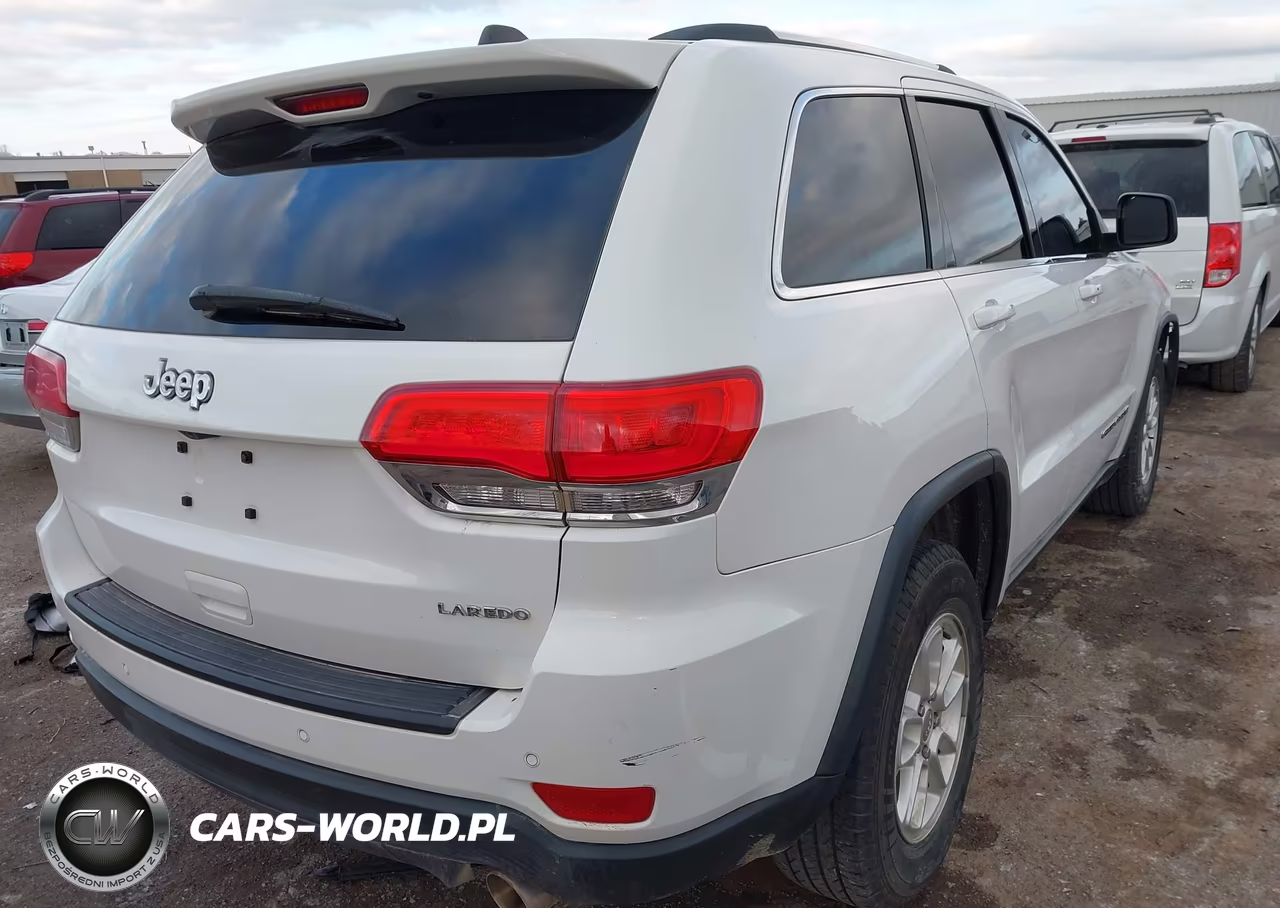 2018 Jeep Grand Cherokee Laredo E 4X2 VIN:1C4RJEAG6JC323031 - 4