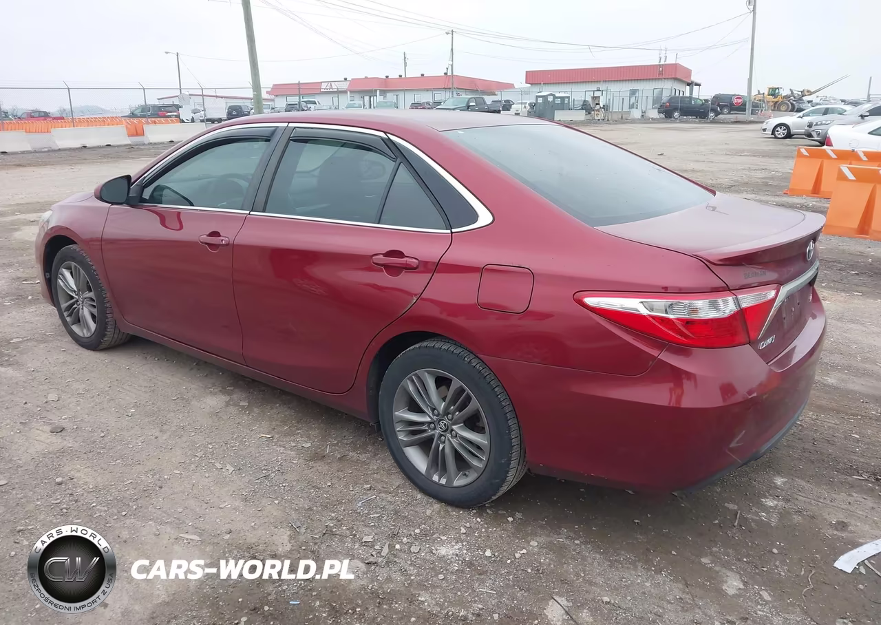 2016 Toyota Camry Se VIN:4T1BF1FK8GU588038 - 3