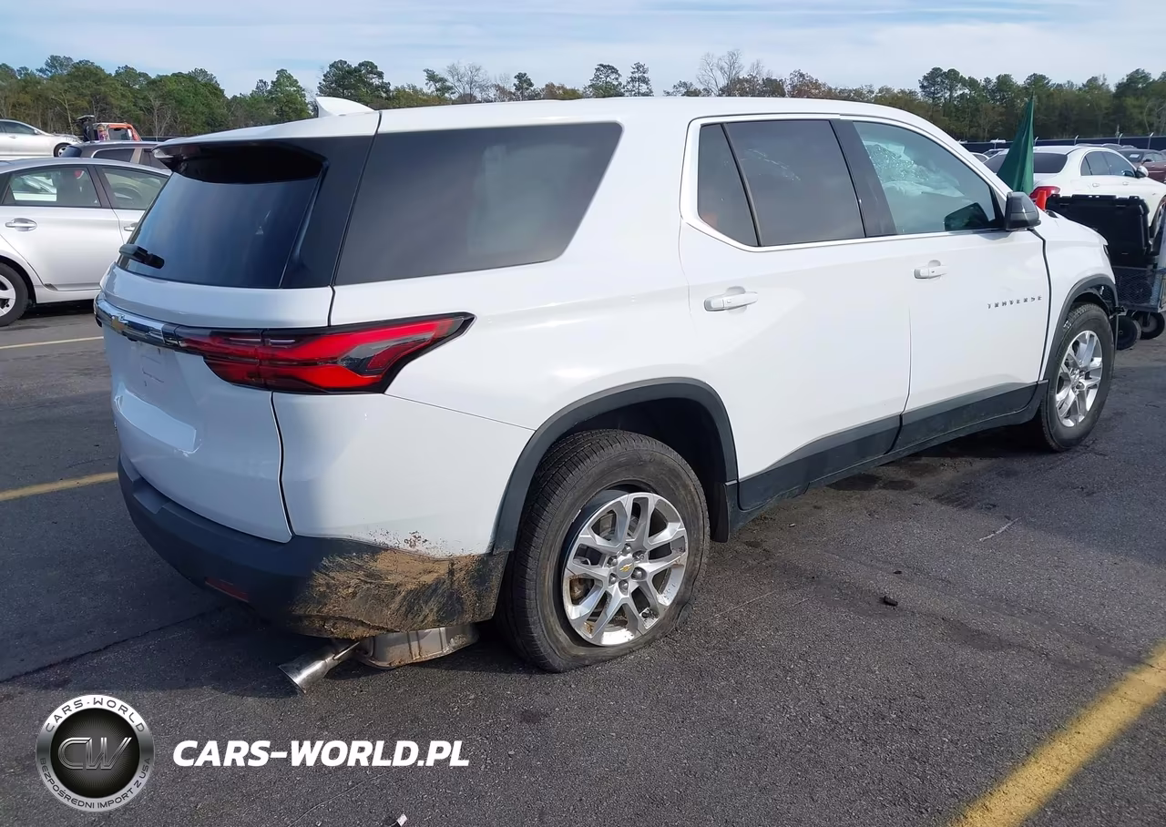2022 Chevrolet Traverse Fwd Ls VIN:1GNERFKW4NJ170189 - 4