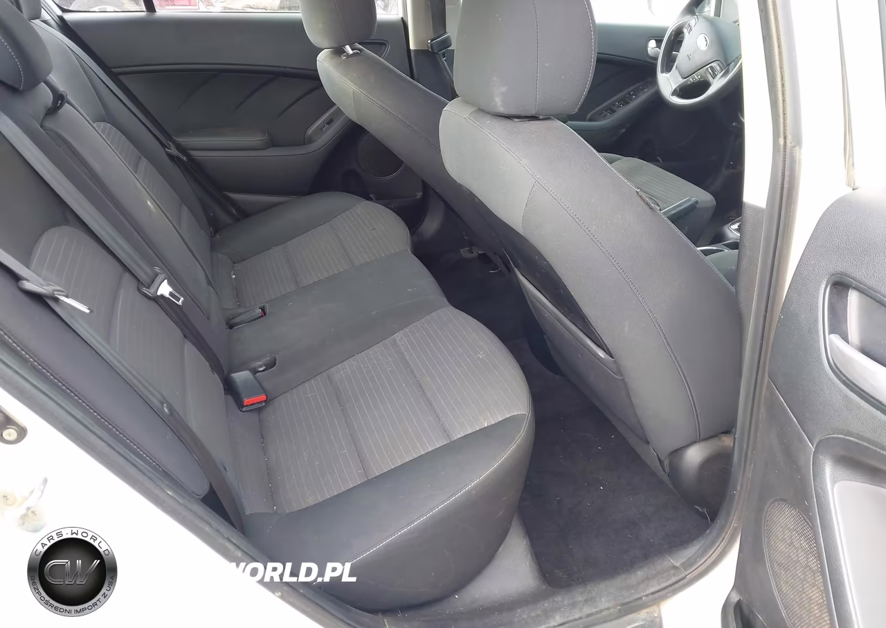 2017 Kia Forte Lx VIN:3KPFL4A75HE137412 - 8