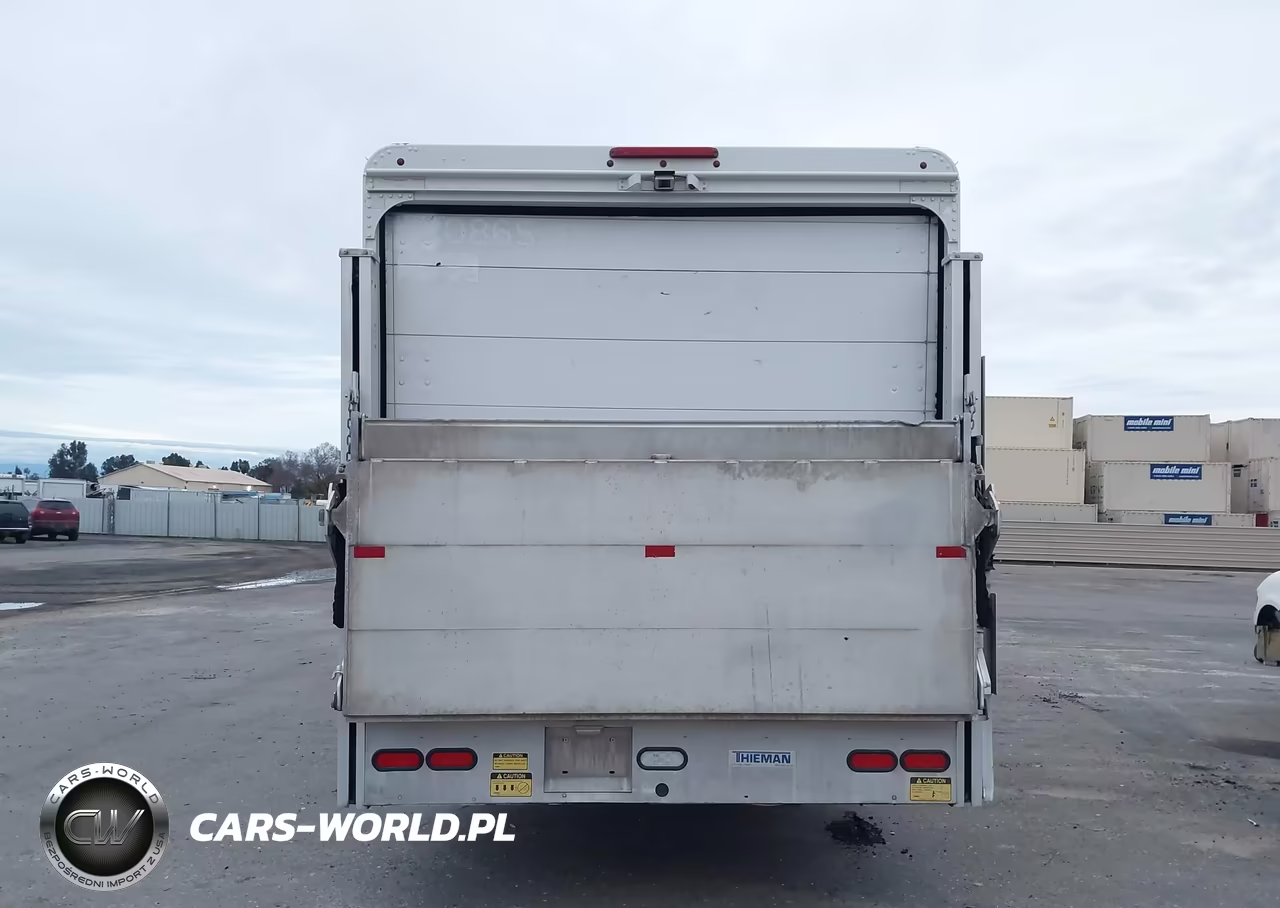 2012 Freightliner Chassis M Line Walk-In Van VIN:4UZAC3DV6CCBT7139 - 18