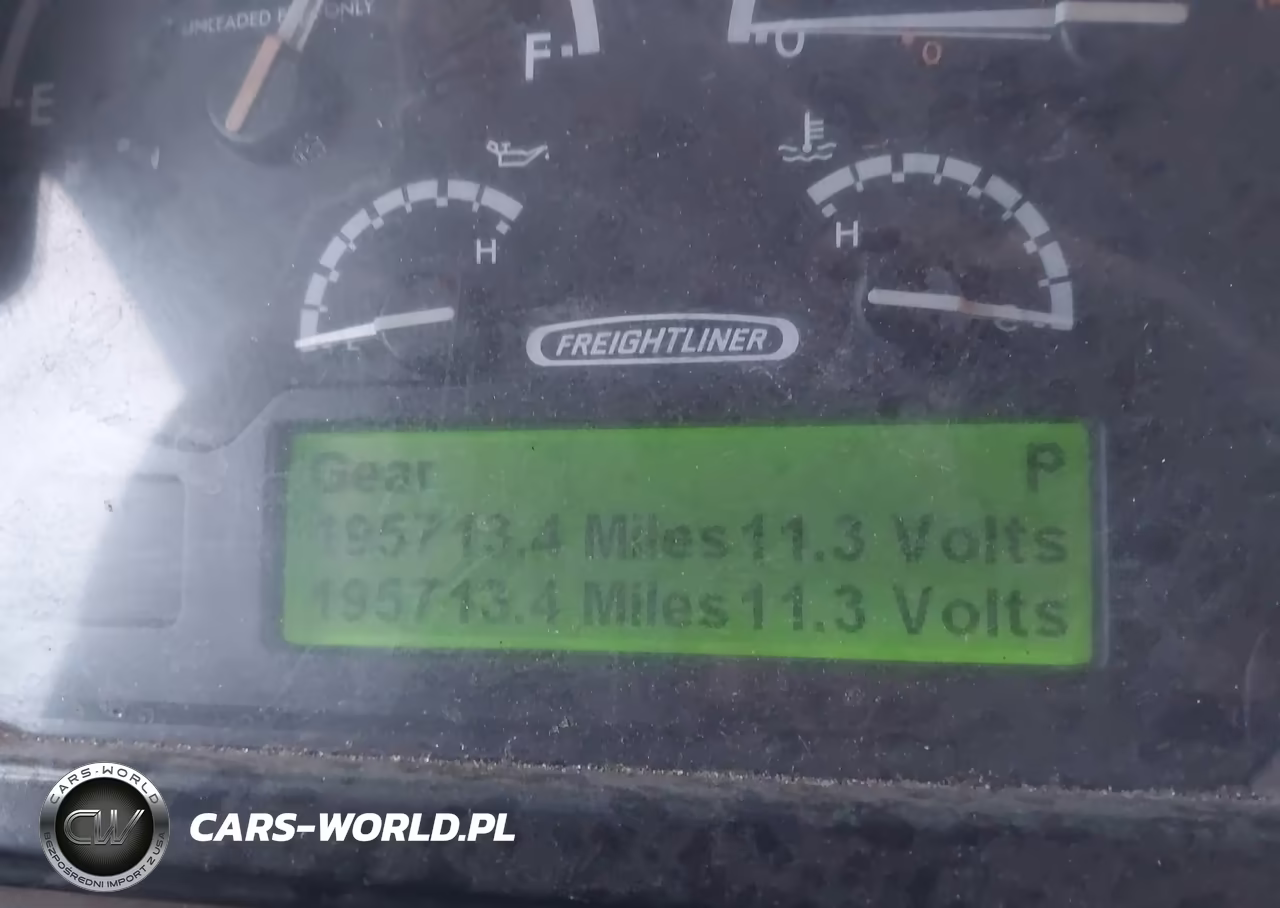 2012 Freightliner Chassis M Line Walk-In Van VIN:4UZAC3DV6CCBT7139 - 5