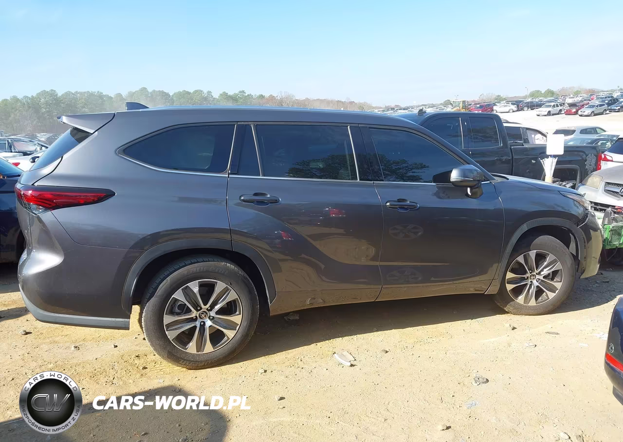 2021 Toyota Highlander Xle VIN:5TDHZRAH5MS532462 - 13