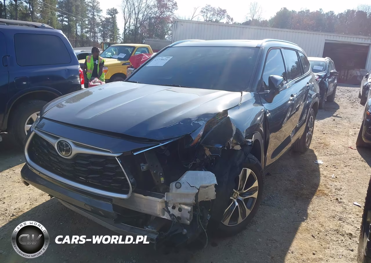 2021 Toyota Highlander Xle VIN:5TDHZRAH5MS532462 - 2