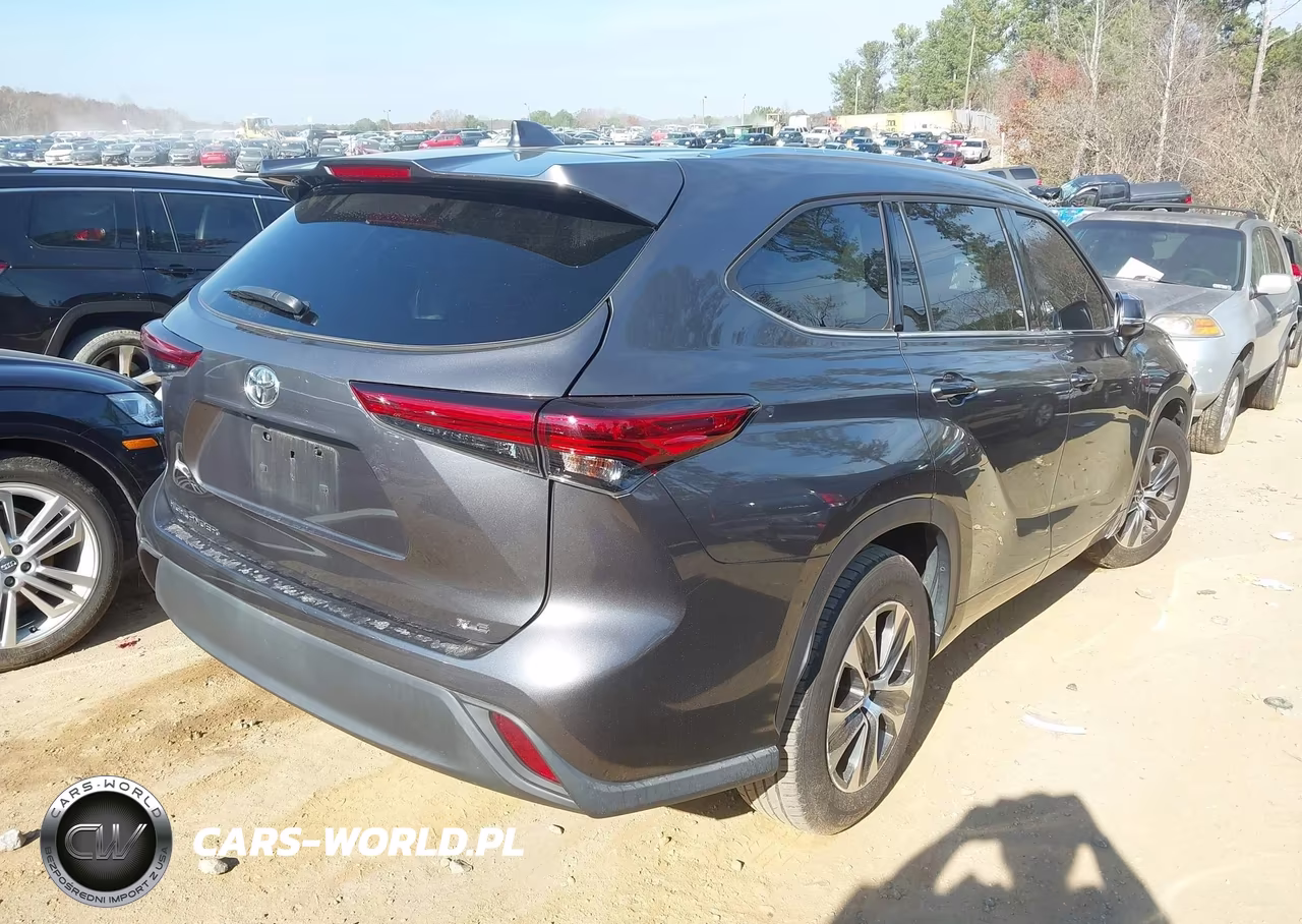 2021 Toyota Highlander Xle VIN:5TDHZRAH5MS532462 - 4