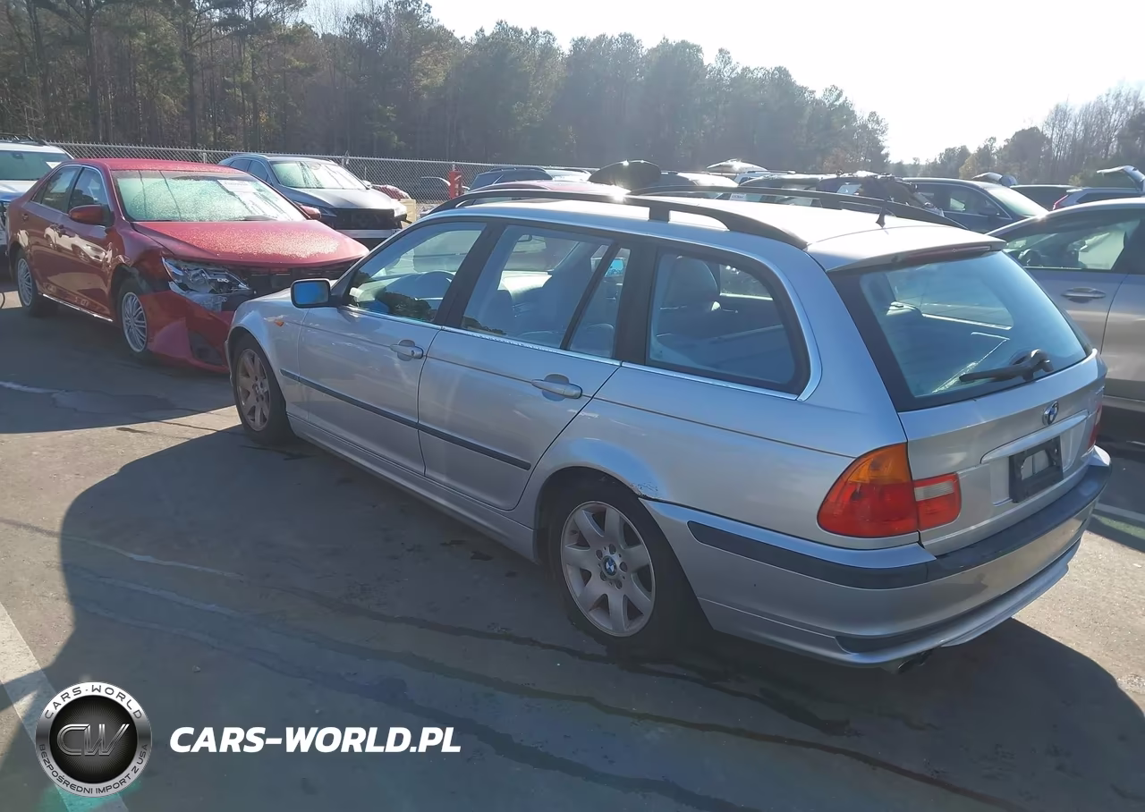 2002 BMW 325Xit VIN:WBAEP33442PF01145 - 3