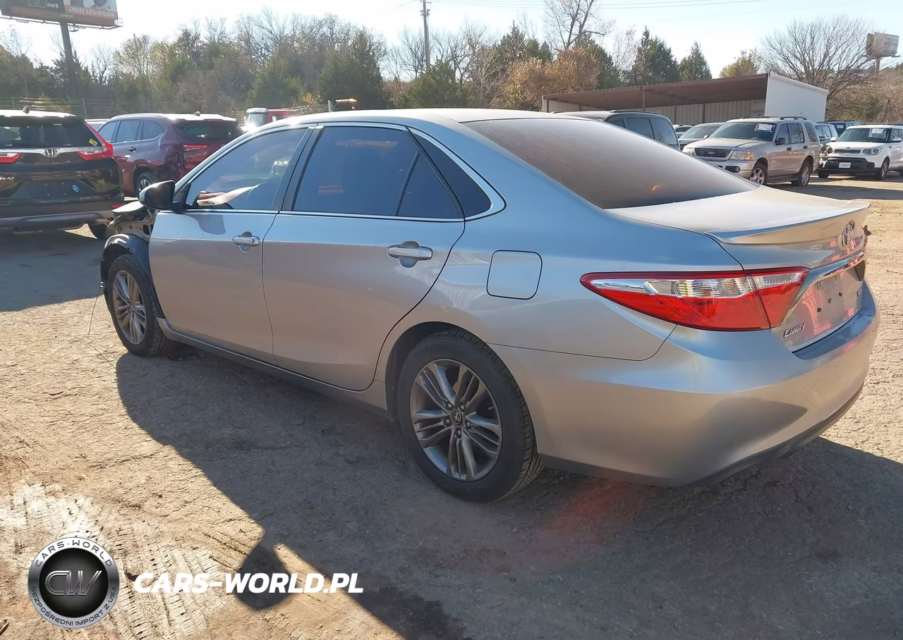 2017 Toyota Camry Se VIN:4T1BF1FK7HU389385 - 3