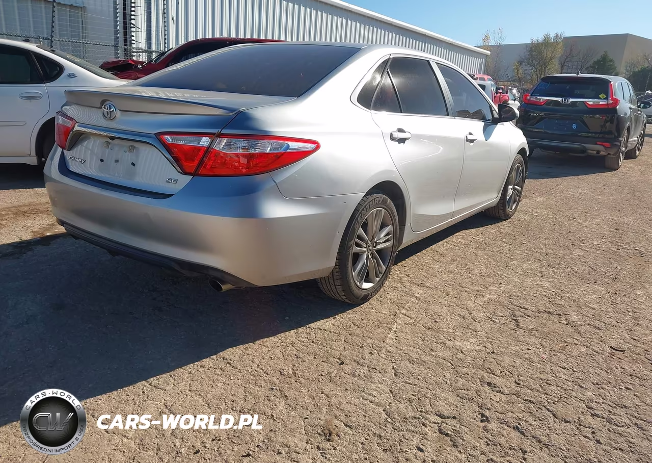 2017 Toyota Camry Se VIN:4T1BF1FK7HU389385 - 4