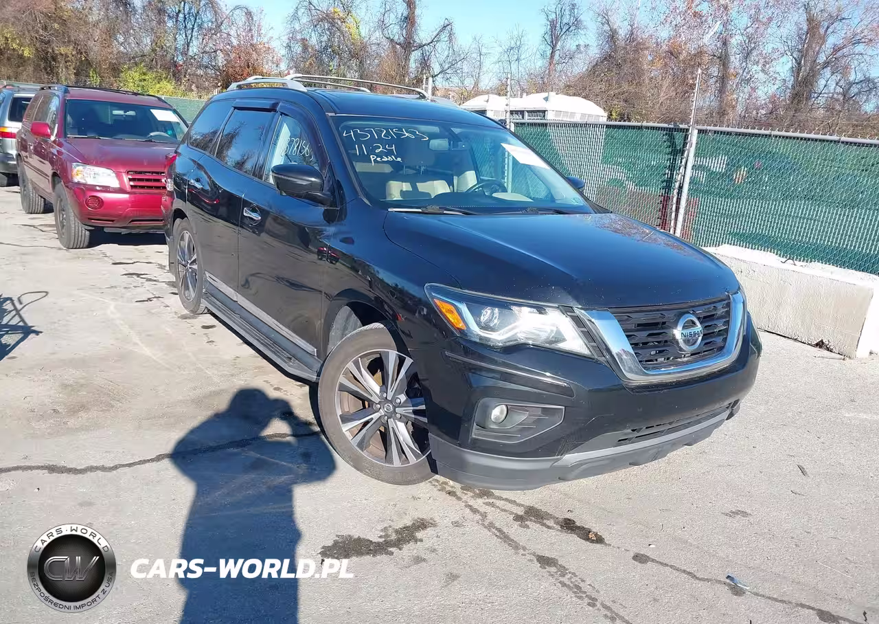2017 Nissan Pathfinder Platinum