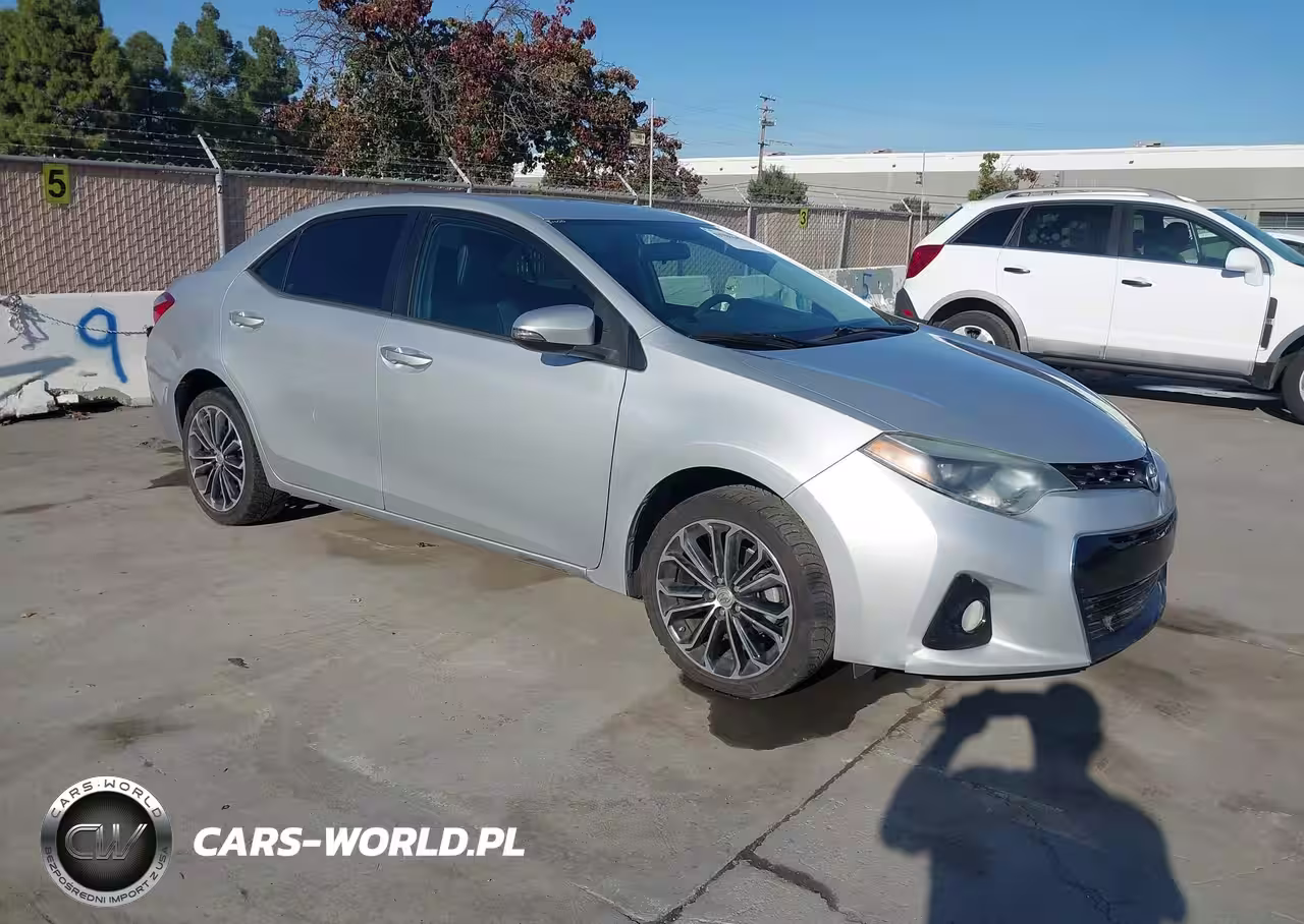 2015 Toyota Corolla S Plus