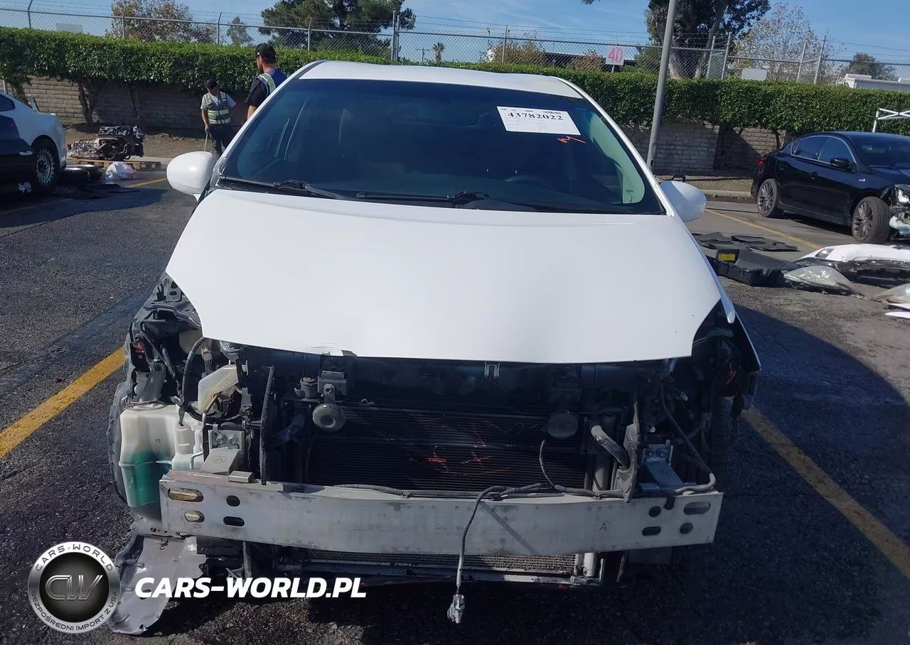 2011 Toyota Prius Three VIN:JTDKN3DU0B5289119 - 13