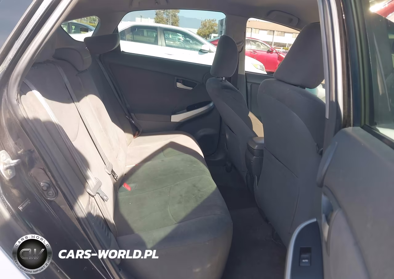 2011 Toyota Prius Three VIN:JTDKN3DU0B5289119 - 8