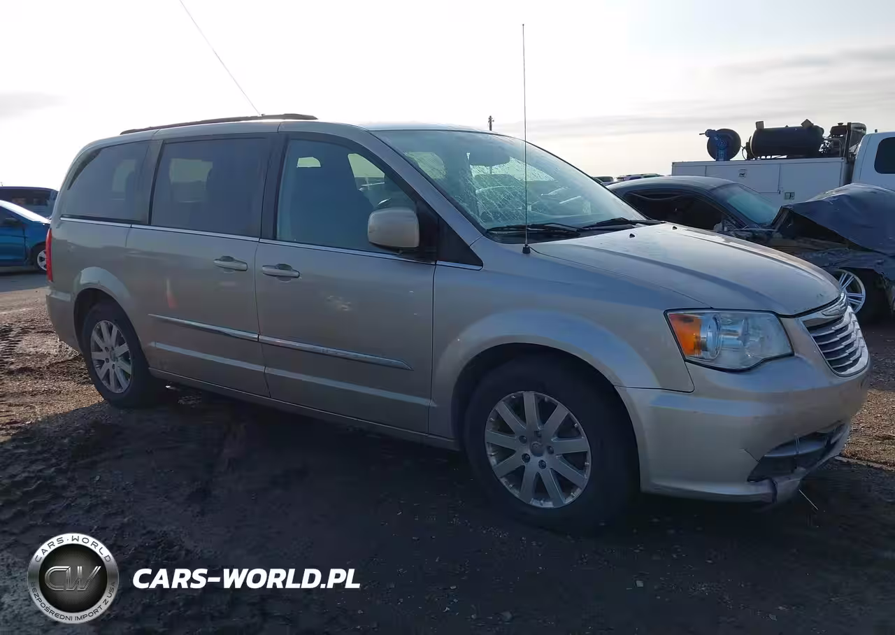 2014 Chrysler Town & Country Touring