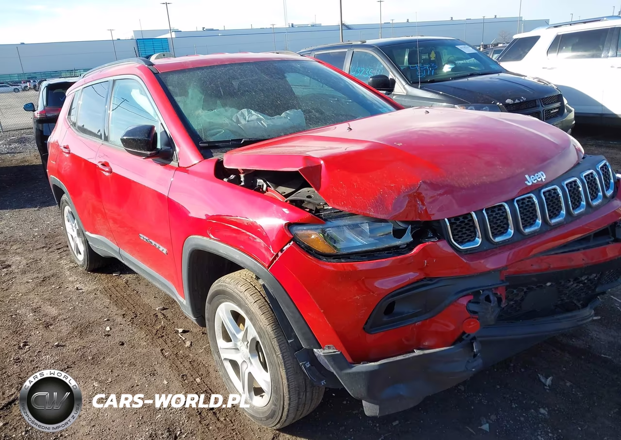 2024 Jeep Compass Latitude 4X4 VIN:3C4NJDBN9RT585227 - 18