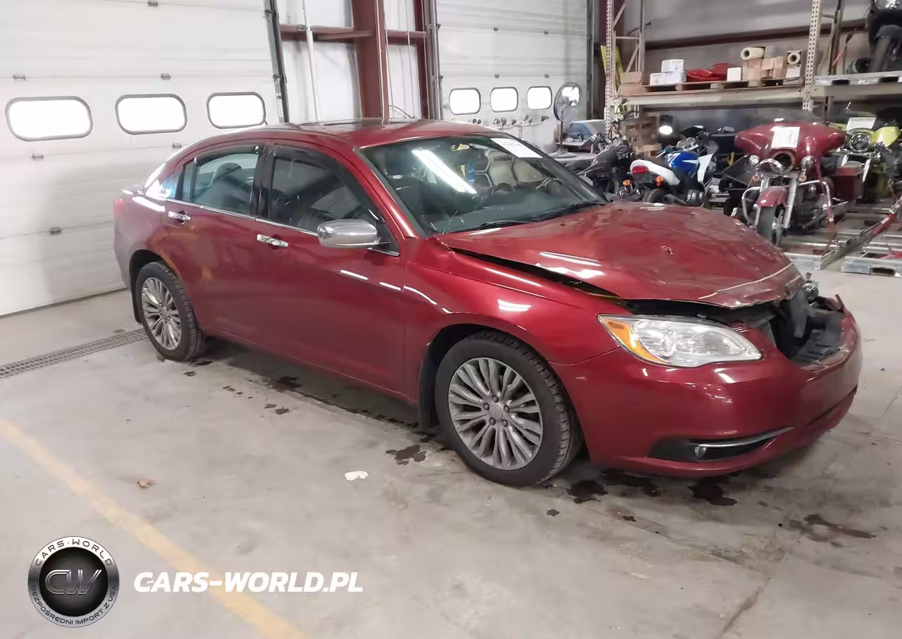 2013 Chrysler 200 Limited