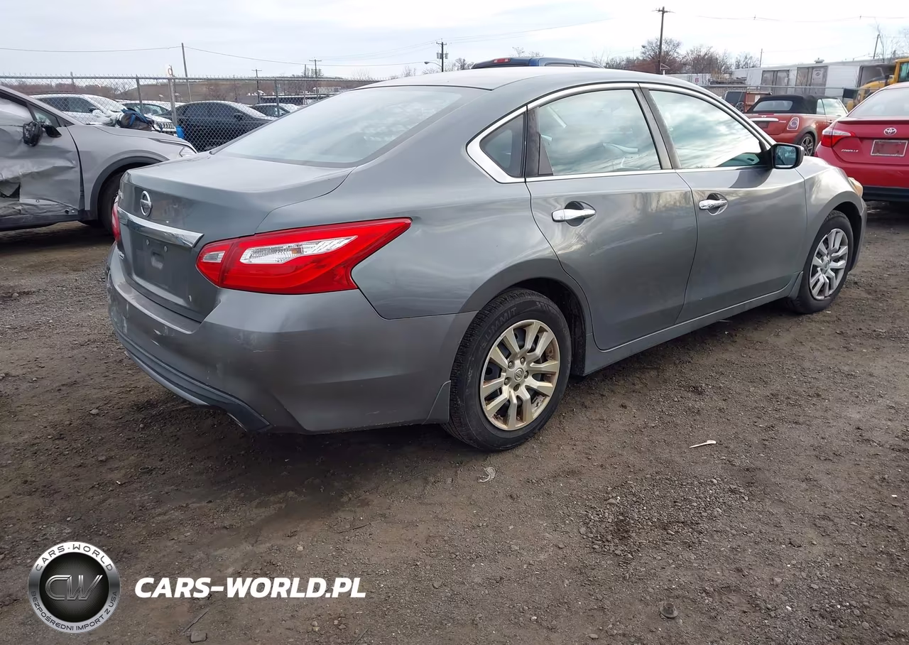 2017 Nissan Altima 2.5 S VIN:1N4AL3AP4HC227281 - 4
