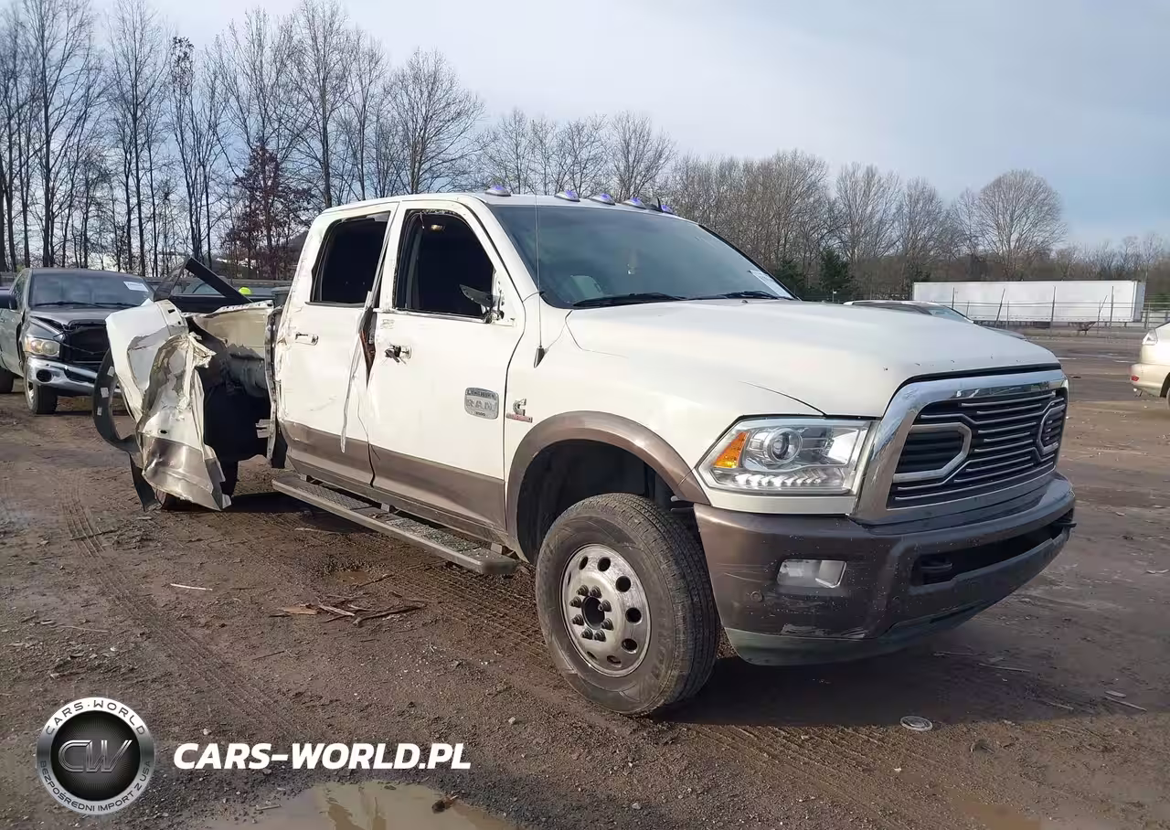 2018 Ram 3500 Laramie Longhorn 4X4 8' Box