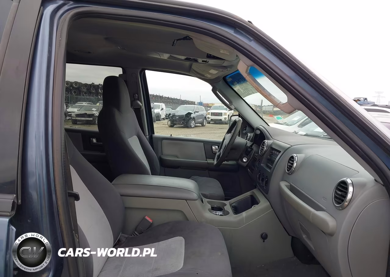 2004 Ford Expedition Xlt VIN:1FMPU16W34LA88269 - 5