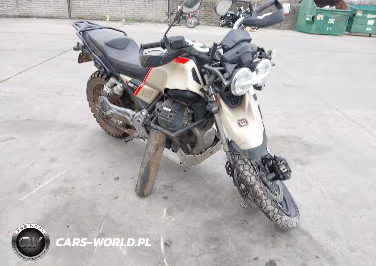 2020 Moto Guzzi V85 Tt