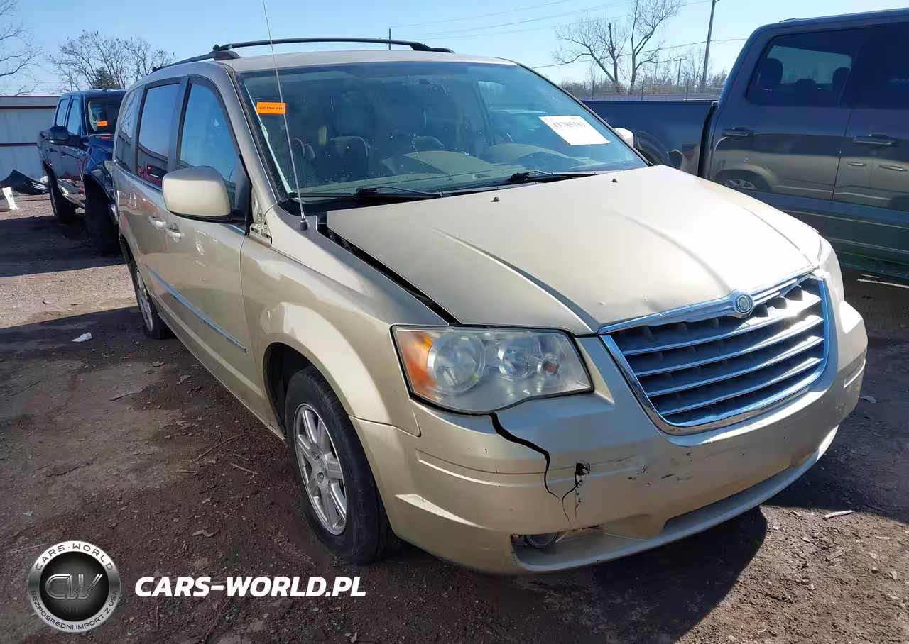 2010 Chrysler Town & Country Touring