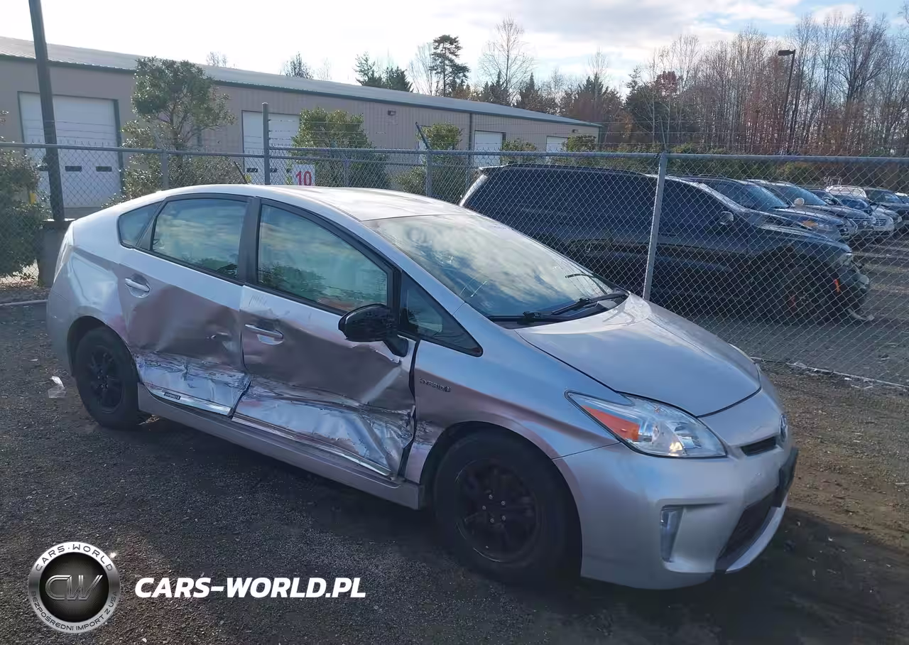 2014 Toyota Prius Three