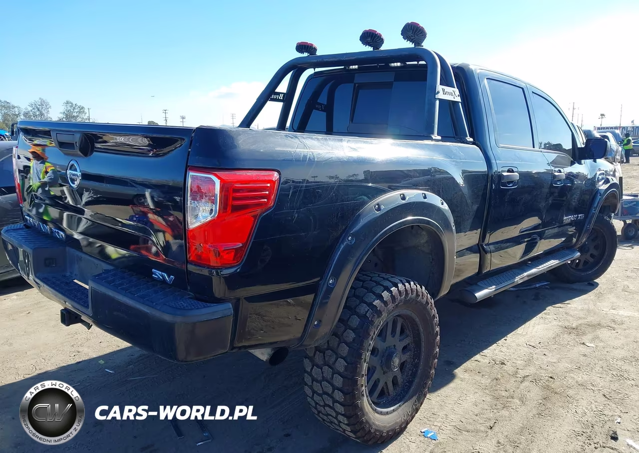 2017 Nissan Titan Xd S Diesel VIN:1N6BA1F3XHN520599 - 4
